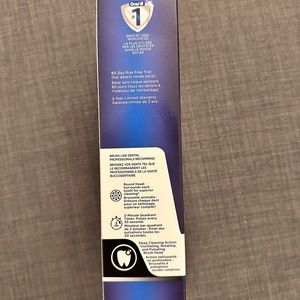 Oral-B Pro 1000 Toothbrush